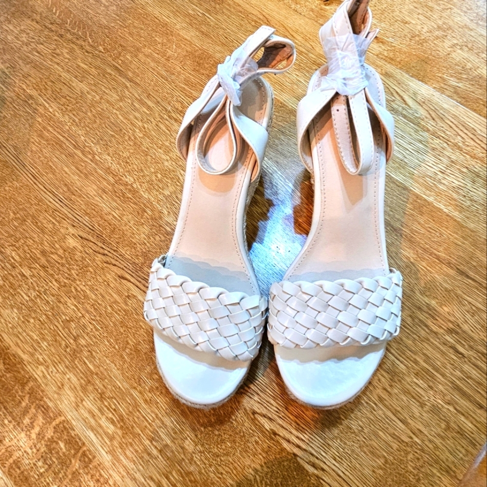 Cream Woven Strap Espadrilles, Sz 7.5, NIB